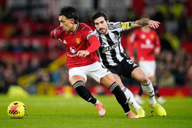 Manchester United Jadi Favorit Manchester United Jadi Favorit