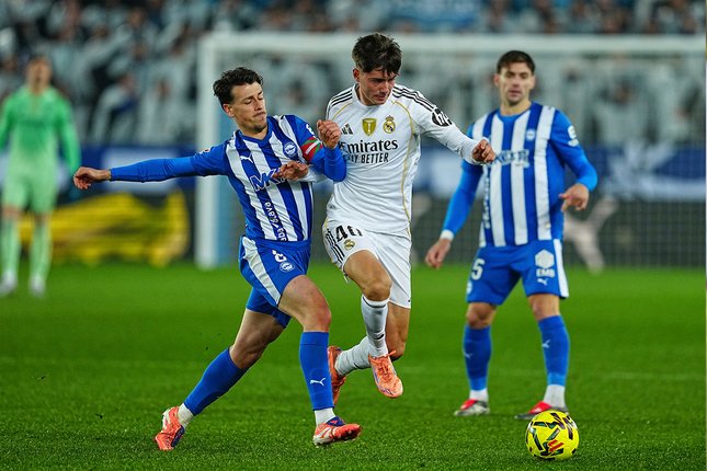 Alaves Tertekan di Zona Degradasi Alaves Tertekan di Zona Degradasi