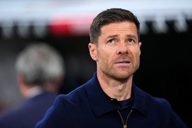 Xabi Alonso Optimistis, Iraola Masih Menimbang Xabi Alonso Optimistis, Iraola Masih Menimbang