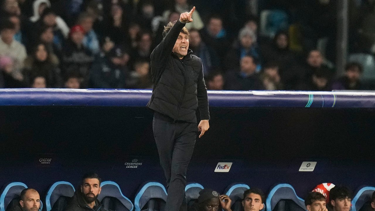 Nasib Napoli dan Conte Usai Tersingkir dari Liga Champions: Boncos 10 Juta Euro dan Ultimatum Datang!