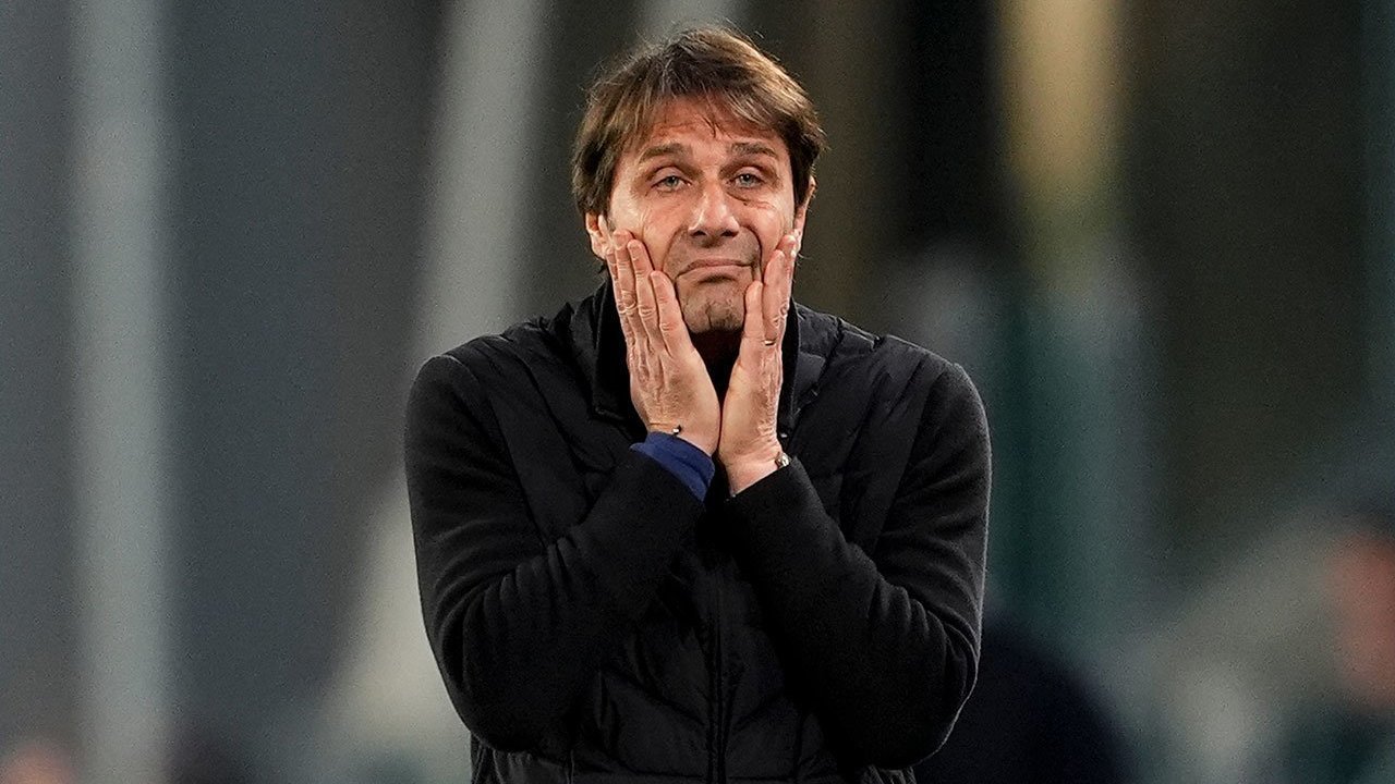 Antonio Conte Buka Suara soal Peluang Kembali Latih Timnas Italia Antonio Conte Buka Suara soal Peluang Kembali Latih Timnas Italia