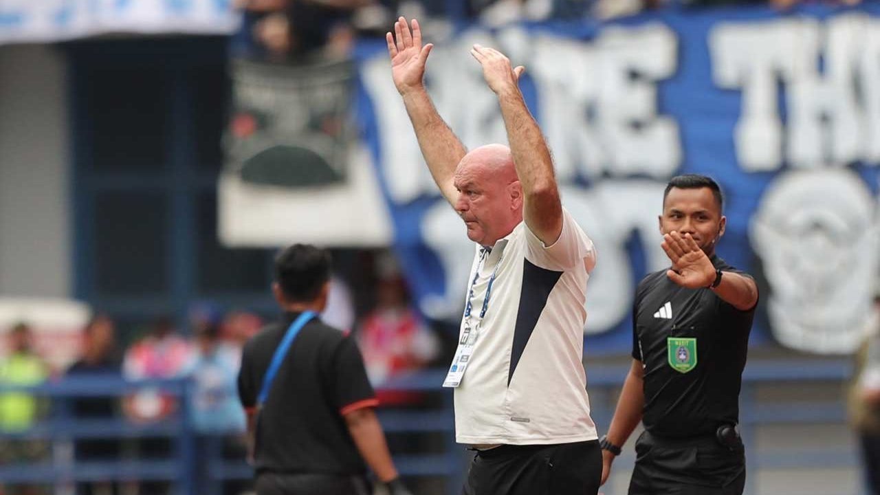 Bursa Transfer BRI Super League: Bojan Hodak Tegaskan Persib Tak Akan Berubah Drastis Bursa Transfer BRI Super League: Bojan Hodak Tegaskan Persib Tak Akan Berubah Drastis