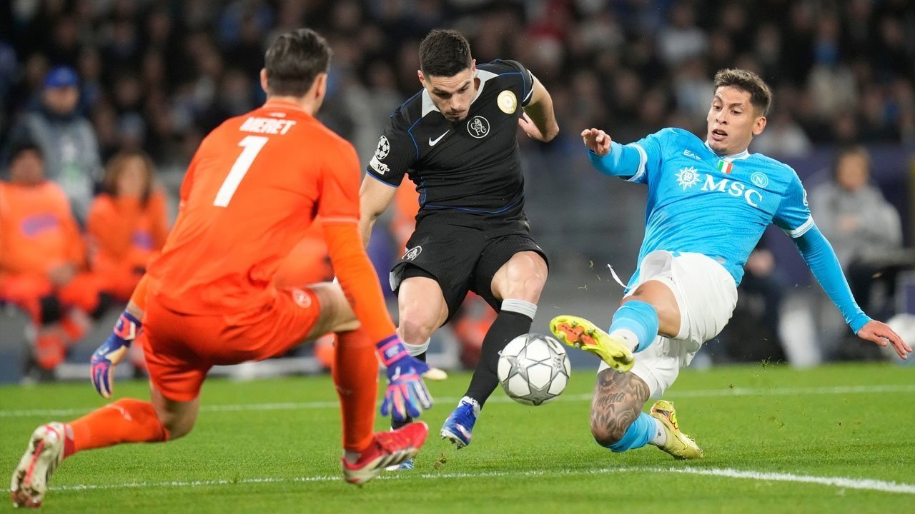 Pemain Terbaik dan Terburuk Napoli saat Ditekuk Chelsea: Mathias Olivera Bersinar, Juan Jesus Terpuruk Pemain Terbaik dan Terburuk Napoli saat Ditekuk Chelsea: Mathias Olivera Bersinar, Juan Jesus Terpuruk