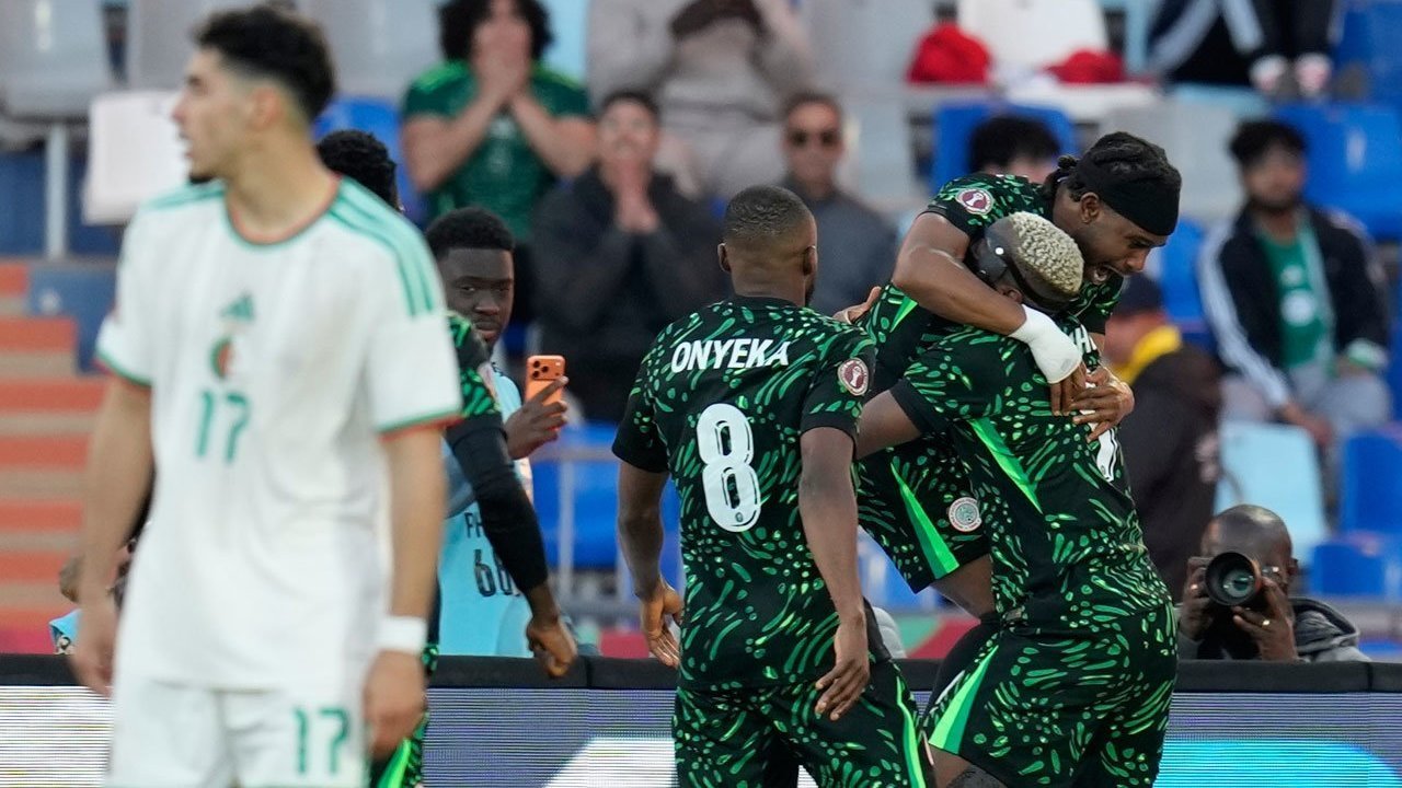 Hasil Aljazair vs Nigeria: Super Eagles Tantang Maroko di Semifinal Piala Afrika Hasil Aljazair vs Nigeria: Super Eagles Tantang Maroko di Semifinal Piala Afrika