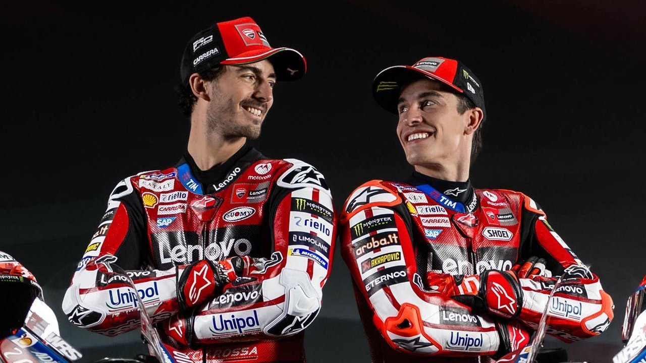 Ducati Beber Cara Marc Marquez 'Lindungi' Pecco Bagnaia Saat Hadapi Beratnya MotoGP 2025 Ducati Beber Cara Marc Marquez 'Lindungi' Pecco Bagnaia Saat Hadapi Beratnya MotoGP 2025