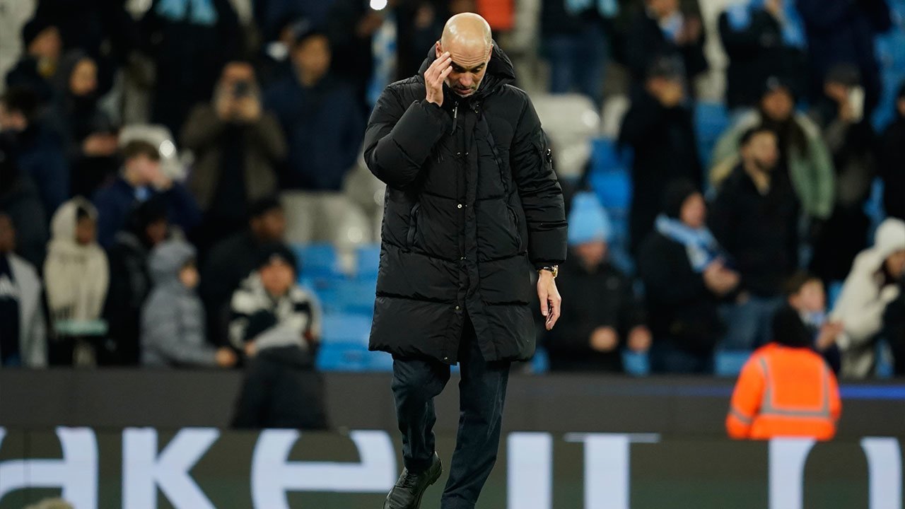 Pusing Tujuh Keliling ala Pep Guardiola Pusing Tujuh Keliling ala Pep Guardiola