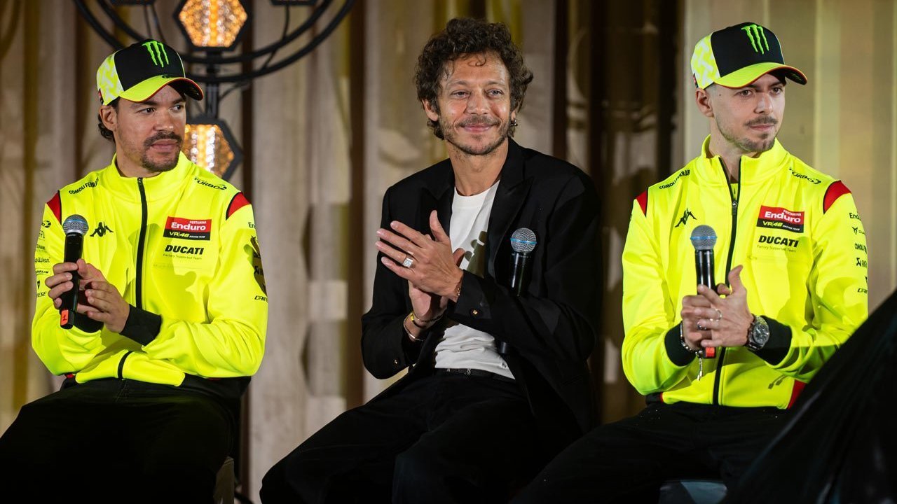 Valentino Rossi Merasa Hoki Ducati Dukung VR46, Tapi Sesalkan Puasa Kemenangan 2 Musim Terakhir Valentino Rossi Merasa Hoki Ducati Dukung VR46, Tapi Sesalkan Puasa Kemenangan 2 Musim Terakhir