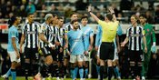 Reaksi Keras Alan Shearer Lihat Kinerja Wasit di Laga Newcastle vs Man City: Itu Sampah! Reaksi Keras Alan Shearer Lihat Kinerja Wasit di Laga Newcastle vs Man City: Itu Sampah!