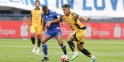 Catatan Spesial Uilliam Barros dan Julio Cesar: Selalu Bermain pada 17 Laga Awal Persib di BRI Super League 2025/2026 Catatan Spesial Uilliam Barros dan Julio Cesar: Selalu Bermain pada 17 Laga Awal Persib di BRI Super League 2025/2026