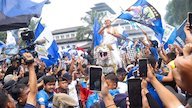 Gubernur KDM Janjikan Bonus Juara Rp1 Miliar untuk Persib Bandung Gubernur KDM Janjikan Bonus Juara Rp1 Miliar untuk Persib Bandung