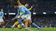 MU Gigit Jari, Sang Gelandang Incaran Pilih Gabung Klub EPL Lain MU Gigit Jari, Sang Gelandang Incaran Pilih Gabung Klub EPL Lain