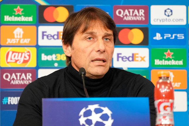 Conte dan Mancini Kembali Masuk Perhitungan