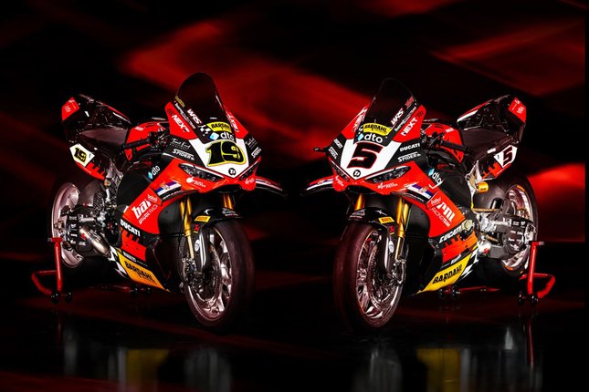 Kembali Turunkan Ducati Panigale V4 R Kembali Turunkan Ducati Panigale V4 R