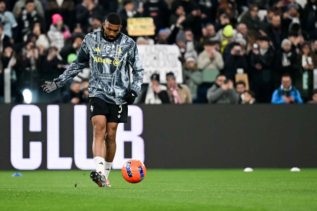 Harga Bremer dan Posisi Juventus Harga Bremer dan Posisi Juventus