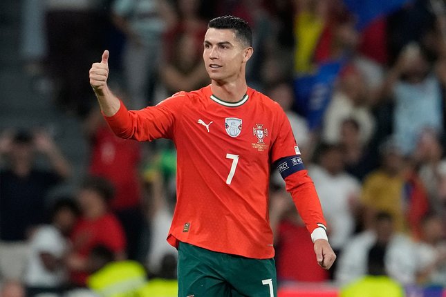 Cristiano Ronaldo Cristiano Ronaldo