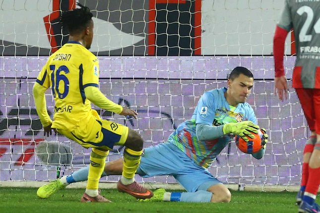 Cremonese dalam Tekanan Hasil Negatif Cremonese dalam Tekanan Hasil Negatif