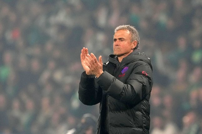 Hakimi Puji Dampak Besar Luis Enrique di PSG Hakimi Puji Dampak Besar Luis Enrique di PSG
