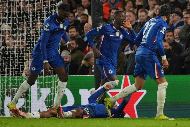 Moises Caicedo, Penyeimbang yang Menjaga Ritme Lini Tengah Moises Caicedo, Penyeimbang yang Menjaga Ritme Lini Tengah