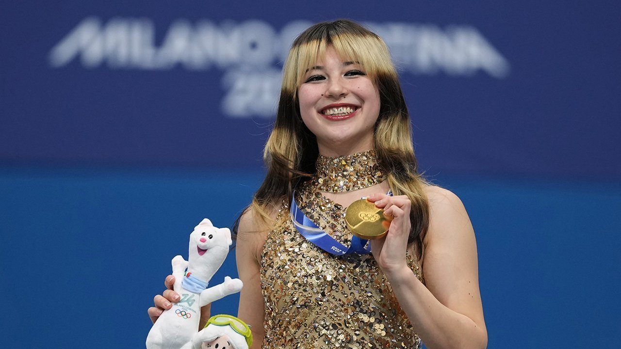 Akhiri Puasa 24 Tahun, Comeback Sensasional Alysa Liu Rebut Emas Olimpiade 2026 Akhiri Puasa 24 Tahun, Comeback Sensasional Alysa Liu Rebut Emas Olimpiade 2026