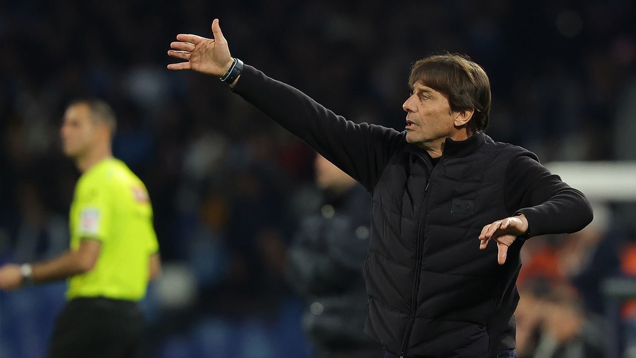Napoli vs Milan: Conte Puji Keajaiban Partenopei, dan Ramalan Jitu untuk Politano Napoli vs Milan: Conte Puji Keajaiban Partenopei, dan Ramalan Jitu untuk Politano