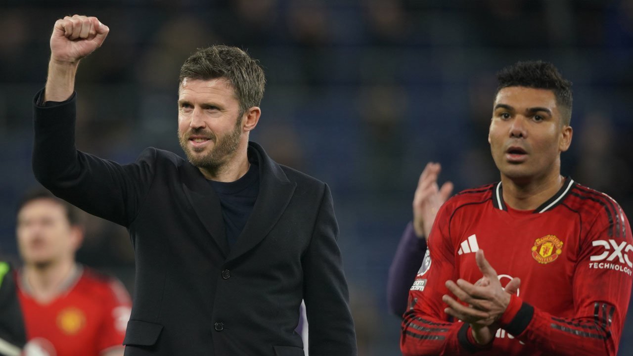 Manchester United Kekurangan Bek Kiri, Nama Bek Fulham Kembali Muncul ke Permukaan Manchester United Kekurangan Bek Kiri, Nama Bek Fulham Kembali Muncul ke Permukaan