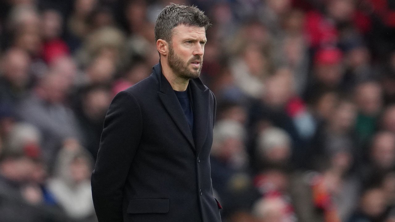 Man Utd vs Liverpool: Laga yang Simpan Tiket Kontrak Permanen untuk Michael Carrick? Man Utd vs Liverpool: Laga yang Simpan Tiket Kontrak Permanen untuk Michael Carrick?