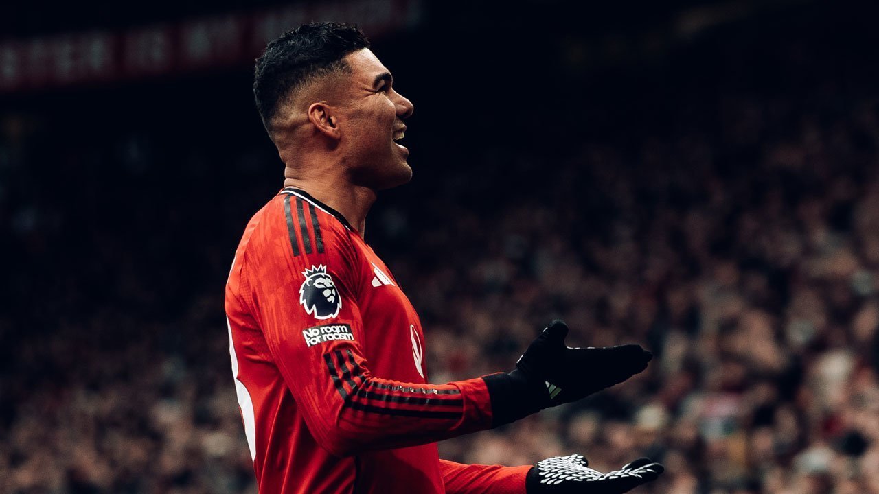 Sempat Bilang Casemiro Sudah 'Habis', Legenda Liverpool Ini Minta Maaf Sempat Bilang Casemiro Sudah 'Habis', Legenda Liverpool Ini Minta Maaf