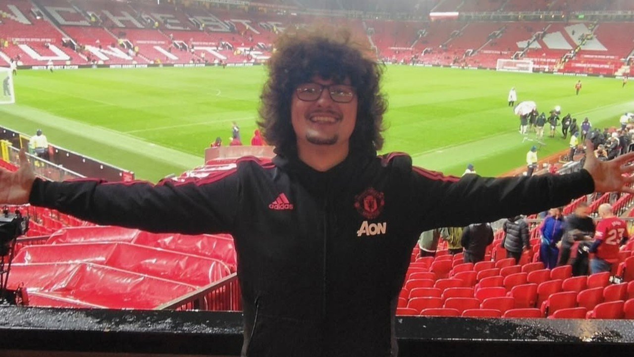 10 Meme Kocak Frank Ilett Gagal Pangkas Rambut Usai Man United Ditahan West Ham: Mulai dari 0 Lagi Ya
