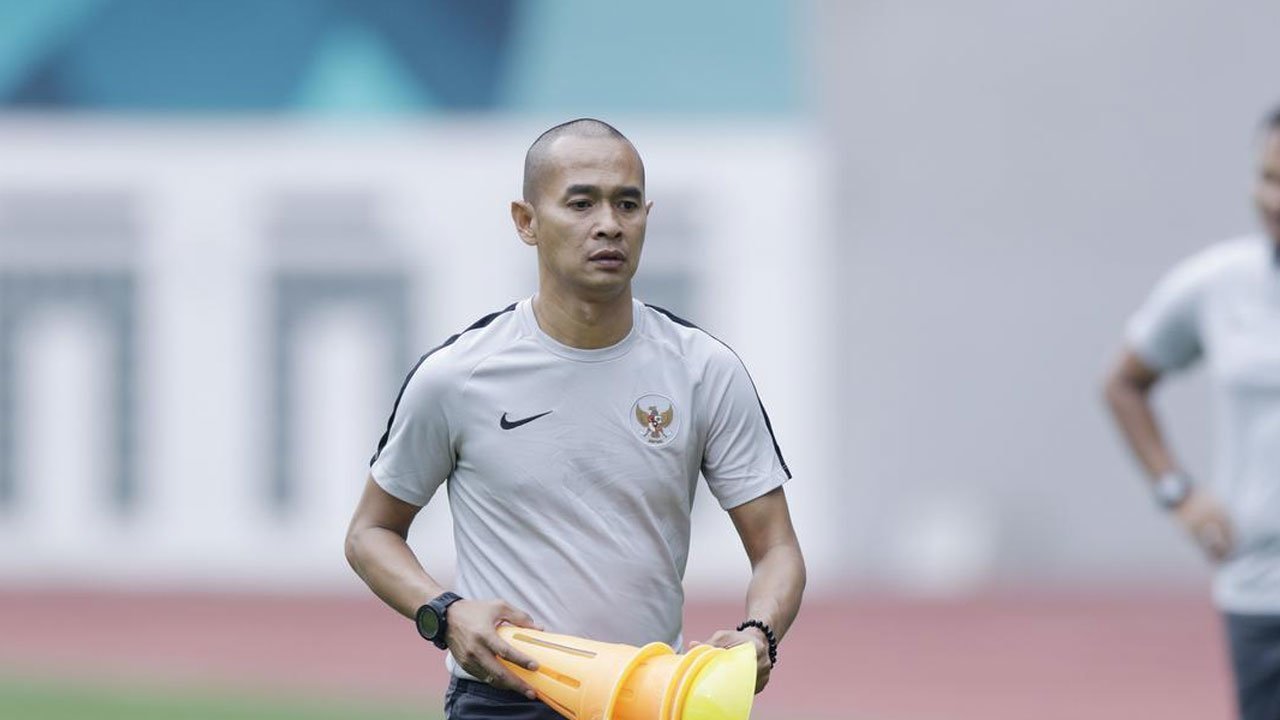 Kurniawan Dwi Yulianto Jadi Pelatih Timnas Indonesia U-17 untuk Piala AFF U-17 dan Piala Asia U-17 2026?