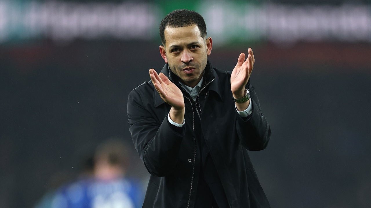 Chelsea Dikejar Waktu, Liam Rosenior Akui Laga vs Man United Jadi Penentuan Chelsea Dikejar Waktu, Liam Rosenior Akui Laga vs Man United Jadi Penentuan