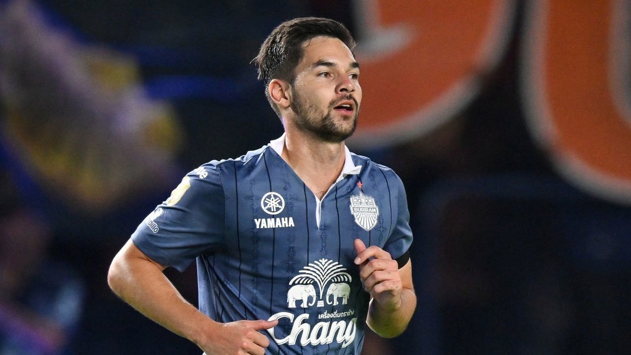 Sandy Walsh Berpeluang Sabet 2 Trofi Bersama Buriram United Musim Ini