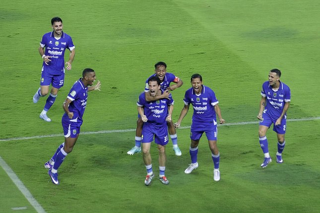 Peran Penting Putros dan Modal dari Persib Peran Penting Putros dan Modal dari Persib