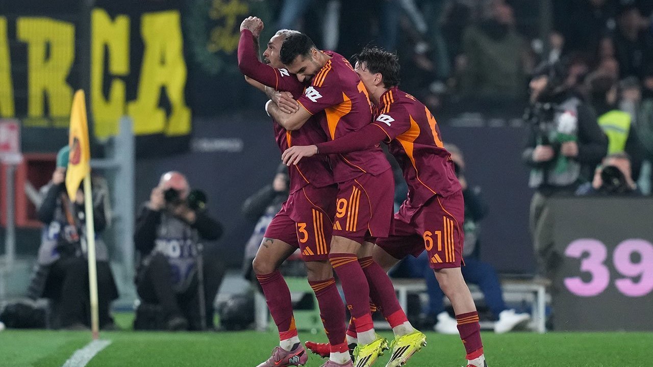 Live Streaming Genoa vs Roma - Link Nonton Serie A/Liga Italia di Vidio Live Streaming Genoa vs Roma - Link Nonton Serie A/Liga Italia di Vidio