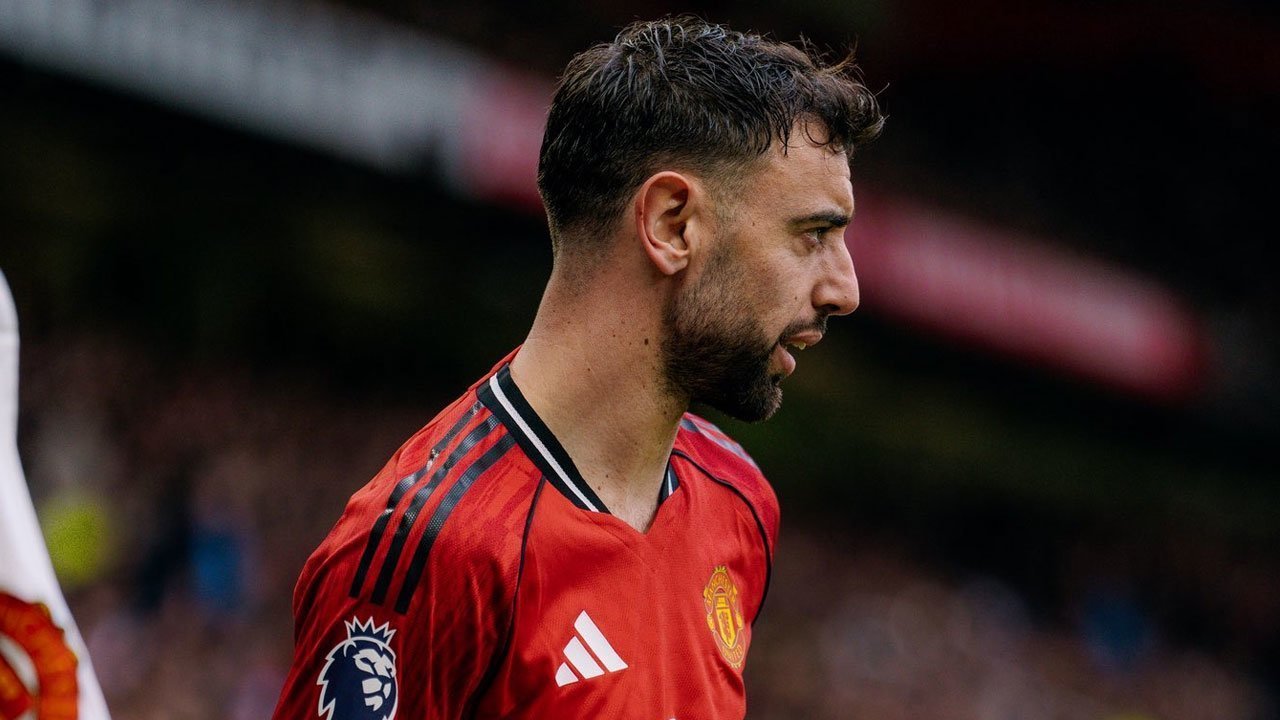 Mat Utd Didesak Cadangkan Bruno Fernandes, Mainkan Cunha, dan Rekrut Kvaratskhelia Mat Utd Didesak Cadangkan Bruno Fernandes, Mainkan Cunha, dan Rekrut Kvaratskhelia