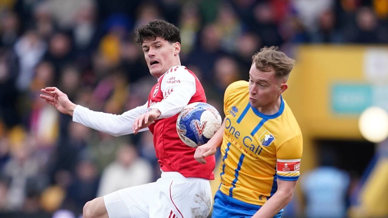 6 Pelajaran dari Kemenangan Sulit Arsenal di Markas Mansfield: Mimpi Empat Trofi Masih Hidup 6 Pelajaran dari Kemenangan Sulit Arsenal di Markas Mansfield: Mimpi Empat Trofi Masih Hidup