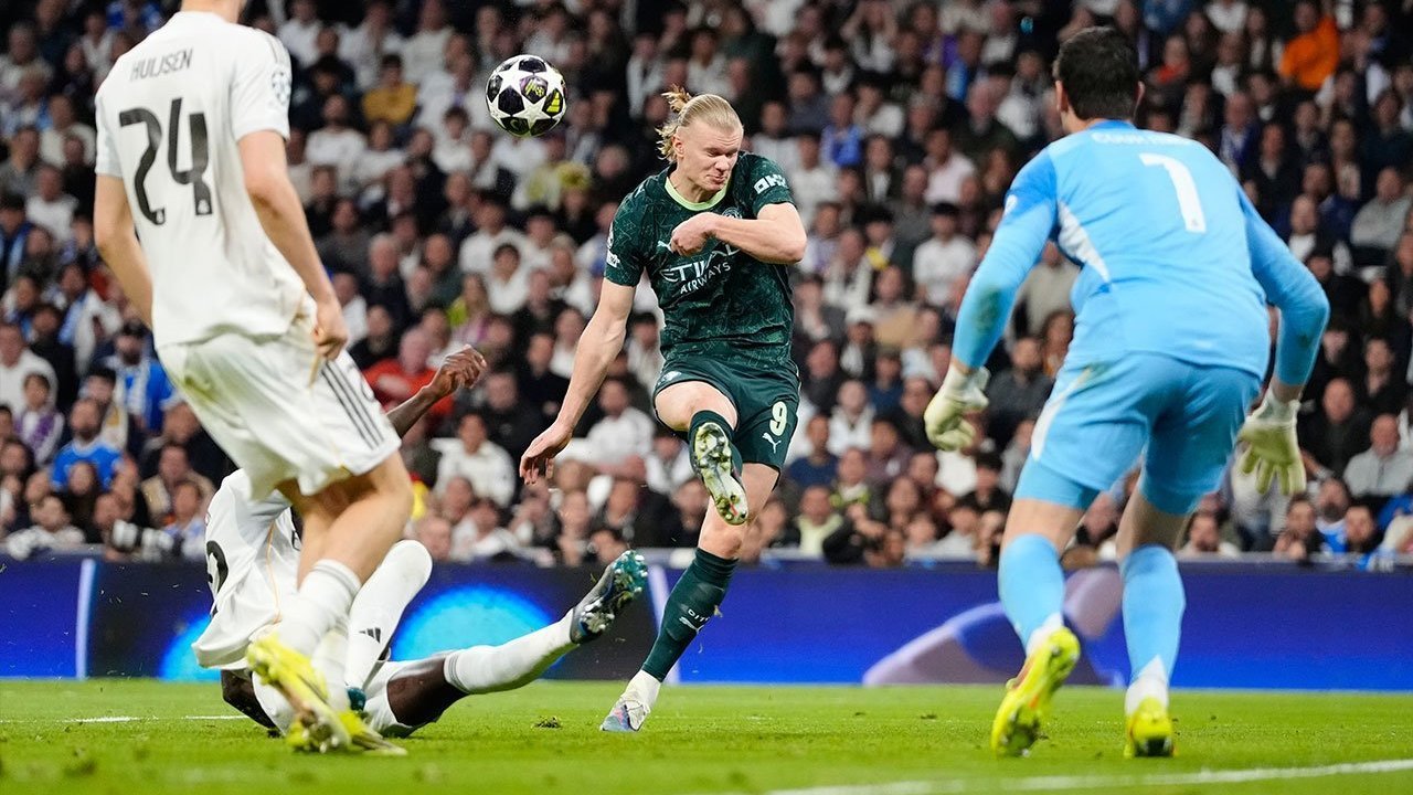 Man City vs Real Madrid: Arbeloa Akan Ulangi Taktik yang Sama Untuk Bikin Haaland Mati Kutu Man City vs Real Madrid: Arbeloa Akan Ulangi Taktik yang Sama Untuk Bikin Haaland Mati Kutu