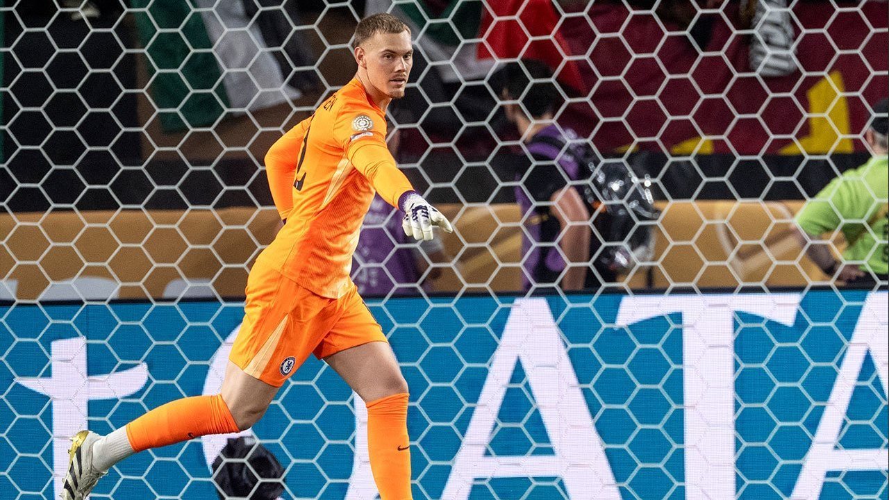 Demi Menit Bermain, Kiper Chelsea Resmi Pindah ke Ligue 1