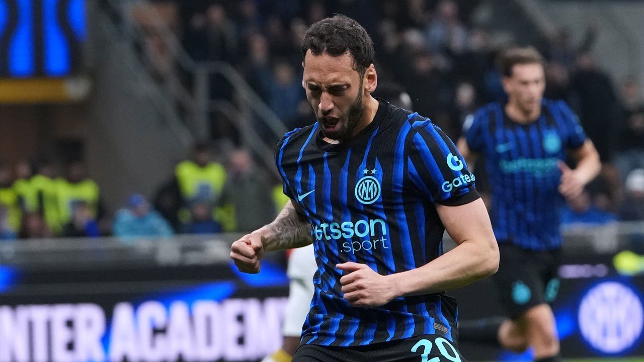 Keunggulan 10 Poin atas AC Milan Tak Membuat Inter Milan Mengubah Karakter Permainan Keunggulan 10 Poin atas AC Milan Tak Membuat Inter Milan Mengubah Karakter Permainan