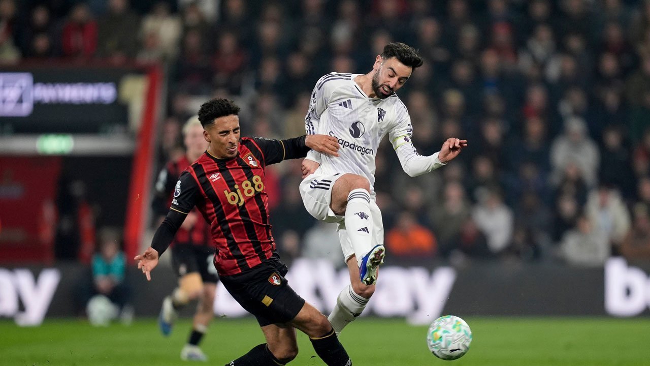 Fakta Menarik Usai Laga Bournemouth 2-2 Man United: Rekor Remaja, Maguire Merah, hingga Catatan Gila Bruno Fernandes Fakta Menarik Usai Laga Bournemouth 2-2 Man United: Rekor Remaja, Maguire Merah, hingga Catatan Gila Bruno Fernandes
