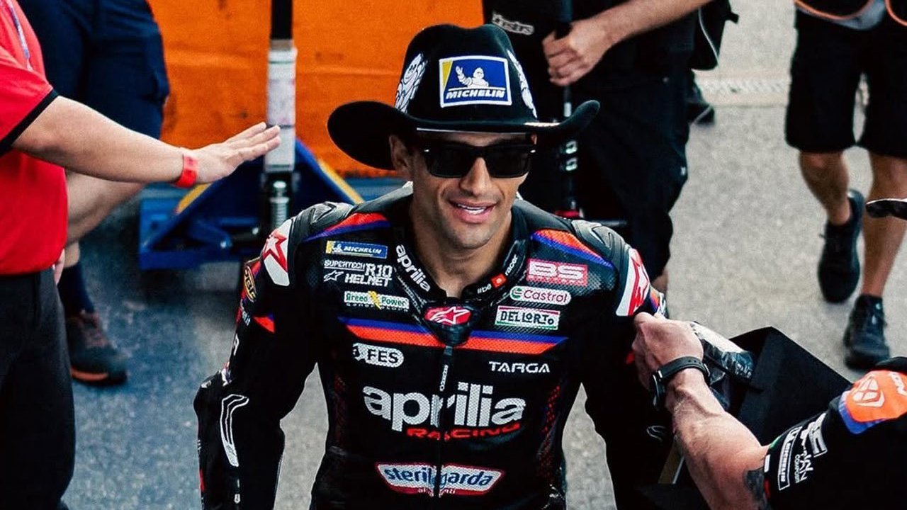 Jorge Martin Ucapkan Terima Kasih ke Aprilia, Sudah Bantu Bangkit dari Masa Kelam di MotoGP Jorge Martin Ucapkan Terima Kasih ke Aprilia, Sudah Bantu Bangkit dari Masa Kelam di MotoGP