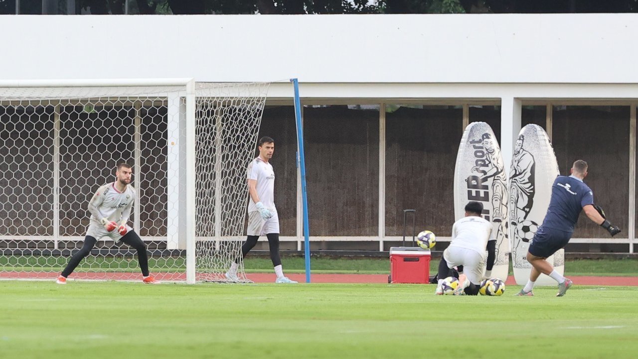 Emil Audero vs Maarten Paes: Siapa Kiper Timnas Indonesia Pilihan John Herdman Lawan St Kitts Nevis?