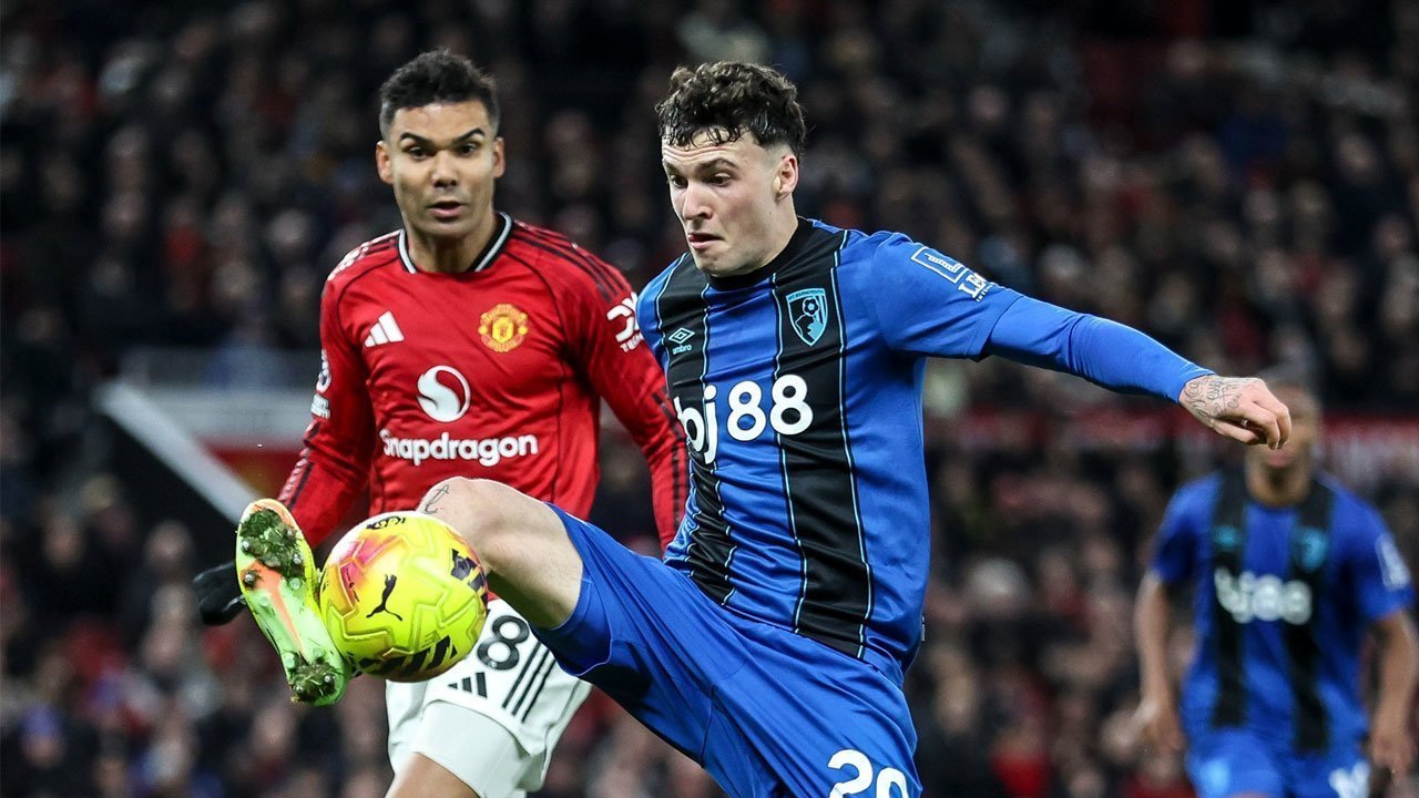 Bos Bournemouth Ketar-ketir Lihat MU: Mereka Ngeri Banget!