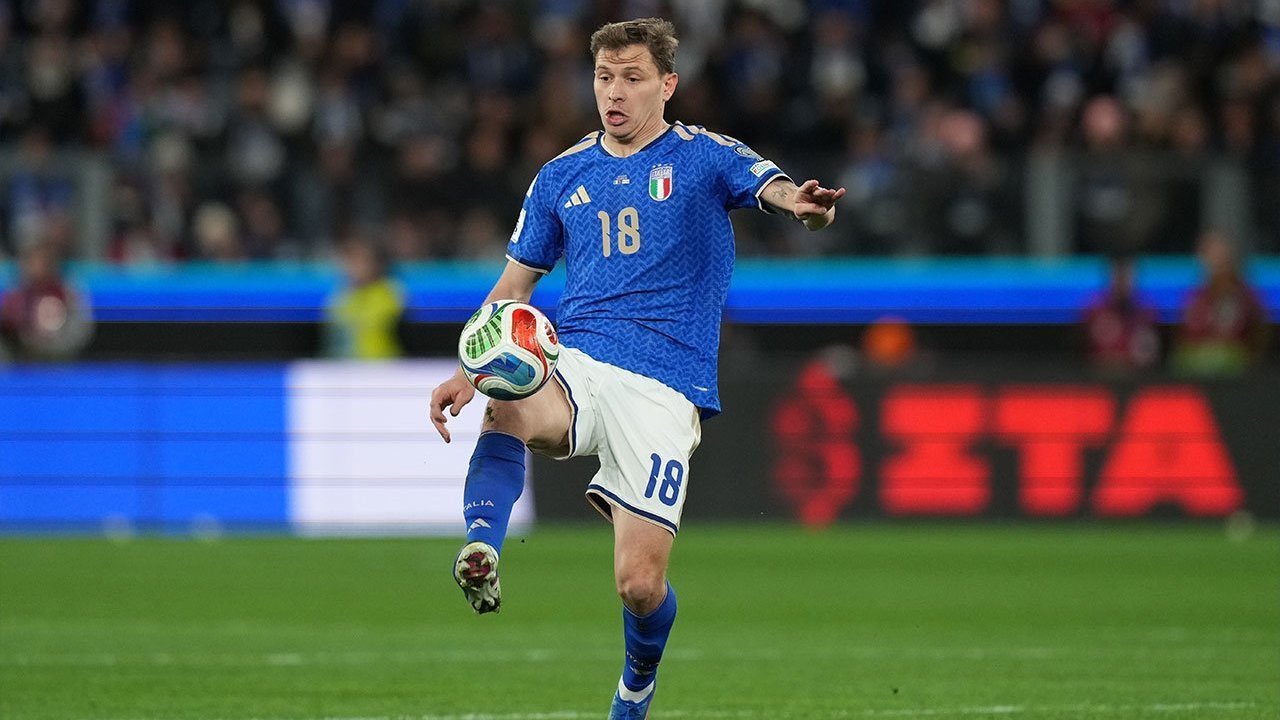 Jelang Italia vs Bosnia, Nicolo Barella Diberi Resep untuk Selamatkan Karier Jelang Italia vs Bosnia, Nicolo Barella Diberi Resep untuk Selamatkan Karier