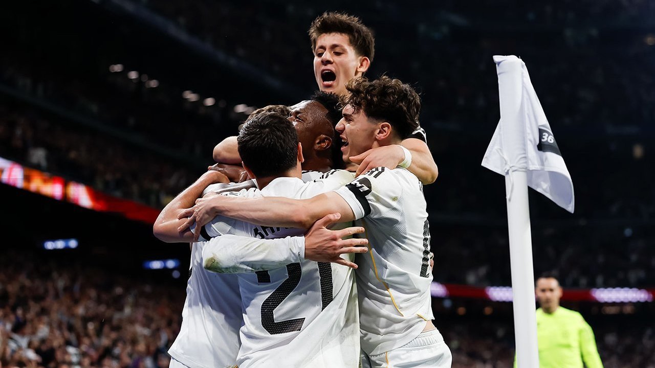 Ngeri! Begini Perkiraan Wajah Baru Real Madrid Jika 4 Pemain Ini Merapat ke Bernabeu, Termasuk Rodri Ngeri! Begini Perkiraan Wajah Baru Real Madrid Jika 4 Pemain Ini Merapat ke Bernabeu, Termasuk Rodri