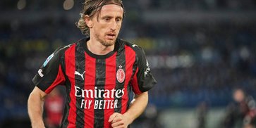 Luka Modric Sepakat Perpanjang Kontrak di AC Milan Luka Modric Sepakat Perpanjang Kontrak di AC Milan