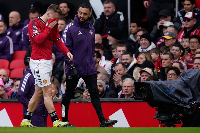Manchester United Kembali Lirik Antonee Robinson