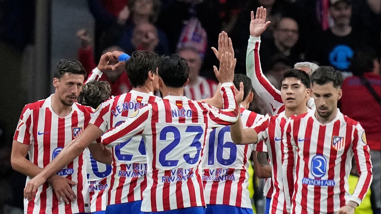 Momen Bersejarah: Atletico Madrid Taklukkan Barcelona di Camp Nou Setelah 20 Tahun Momen Bersejarah: Atletico Madrid Taklukkan Barcelona di Camp Nou Setelah 20 Tahun