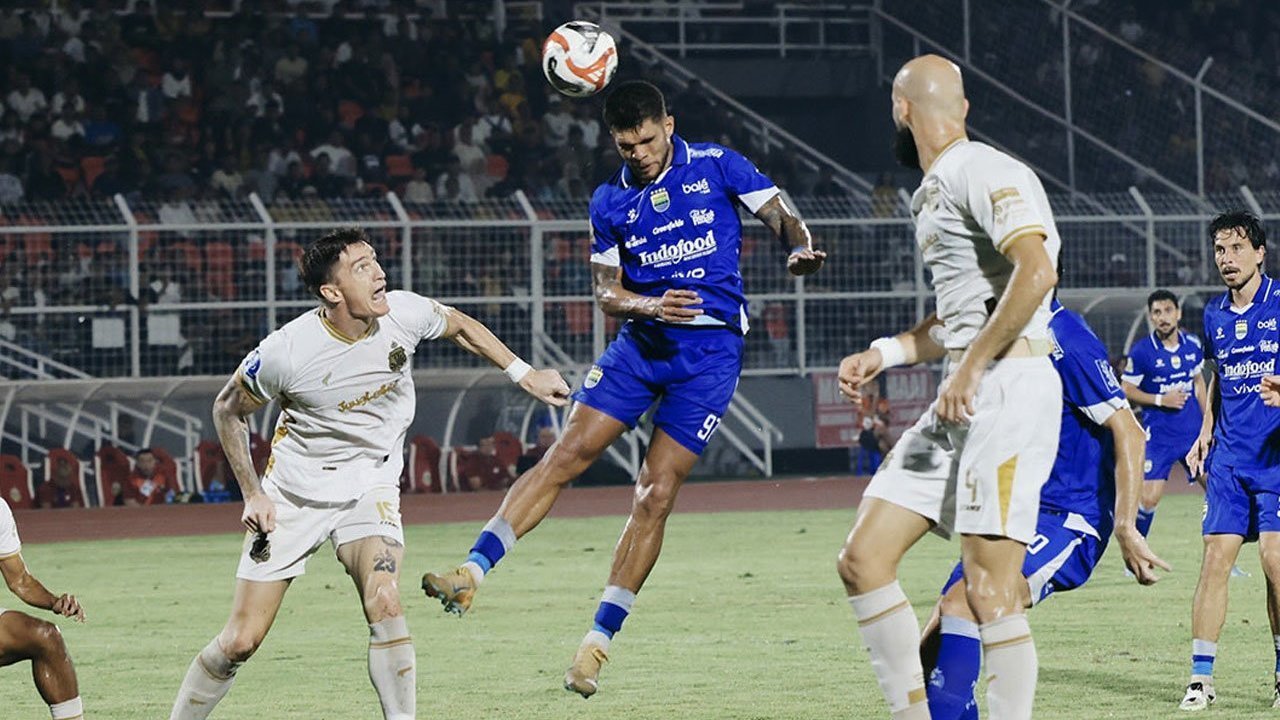Berguinho Siap Tempur, Persib Fokus Sempurnakan Persiapan Jelang Duel Kontra Arema Berguinho Siap Tempur, Persib Fokus Sempurnakan Persiapan Jelang Duel Kontra Arema