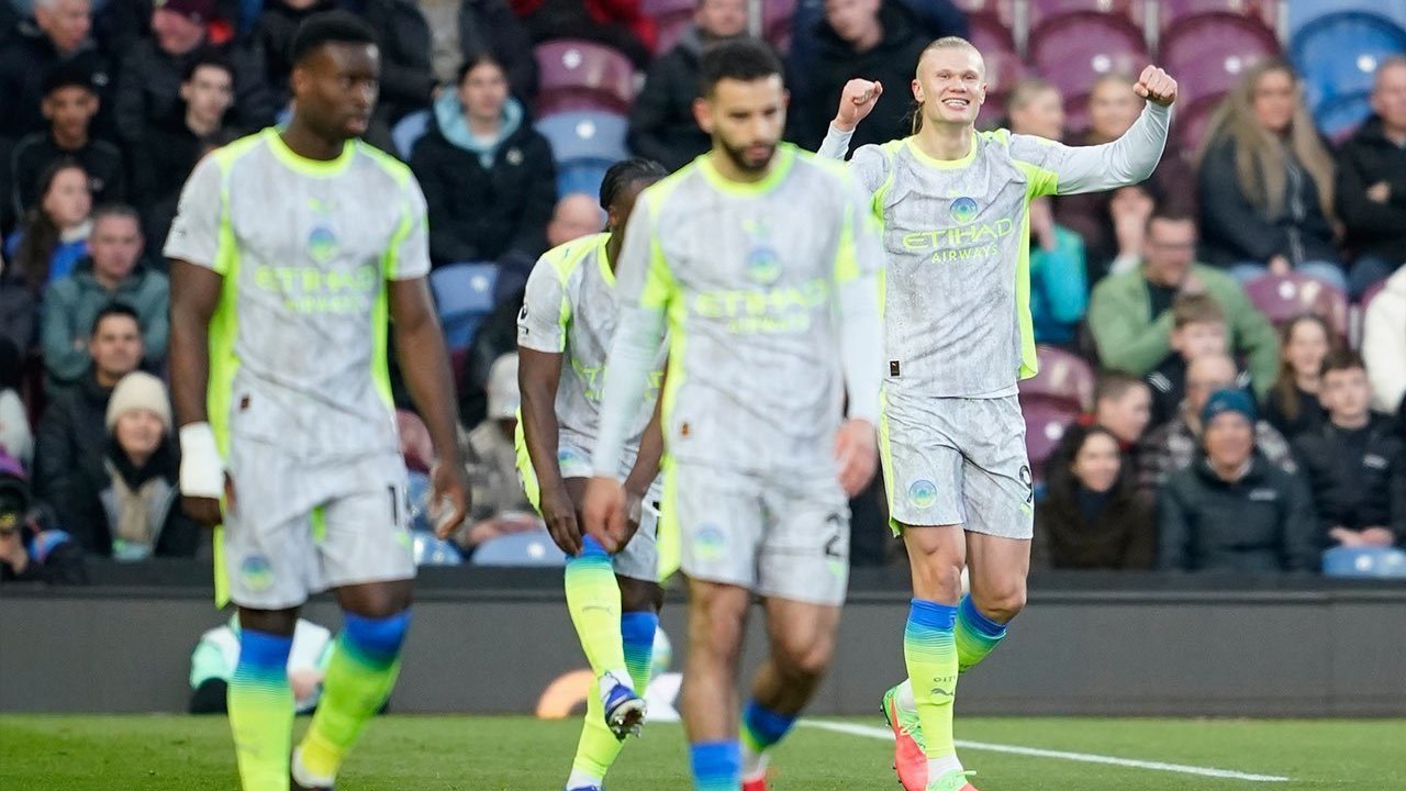 Poin Sama dengan Arsenal, Mengapa Man City Berada di Puncak Klasemen Premier League? Poin Sama dengan Arsenal, Mengapa Man City Berada di Puncak Klasemen Premier League?