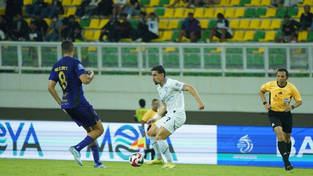 Hasil Persita vs Arema FC: Igor Rodrigues Blunder, Singo Edan Akhiri Catatan Tanpa Kemenangan Hasil Persita vs Arema FC: Igor Rodrigues Blunder, Singo Edan Akhiri Catatan Tanpa Kemenangan